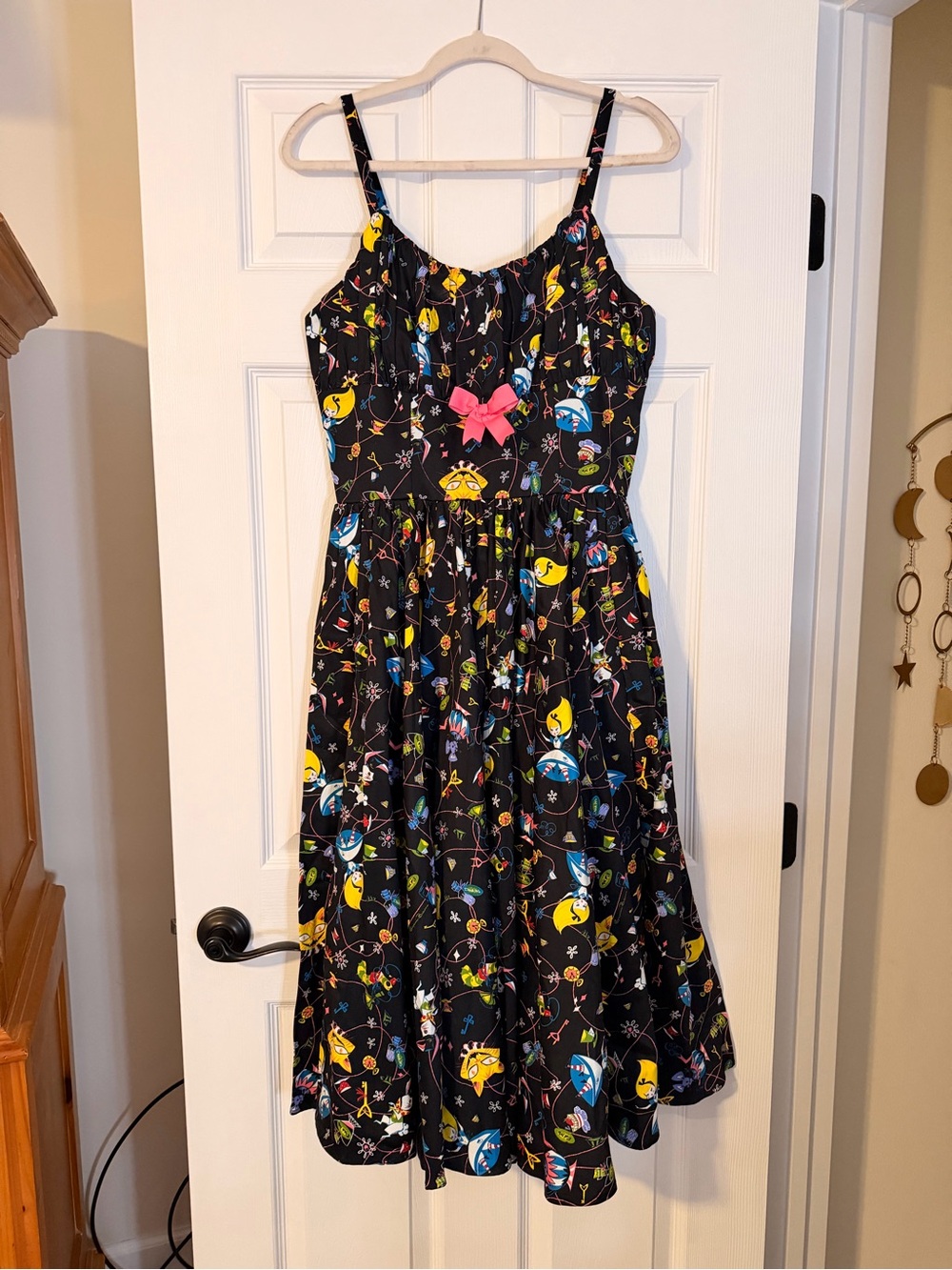 Pinup Couture black dress with pink label and Stephanie Buscema multicolor print - Picture 2 of 7
